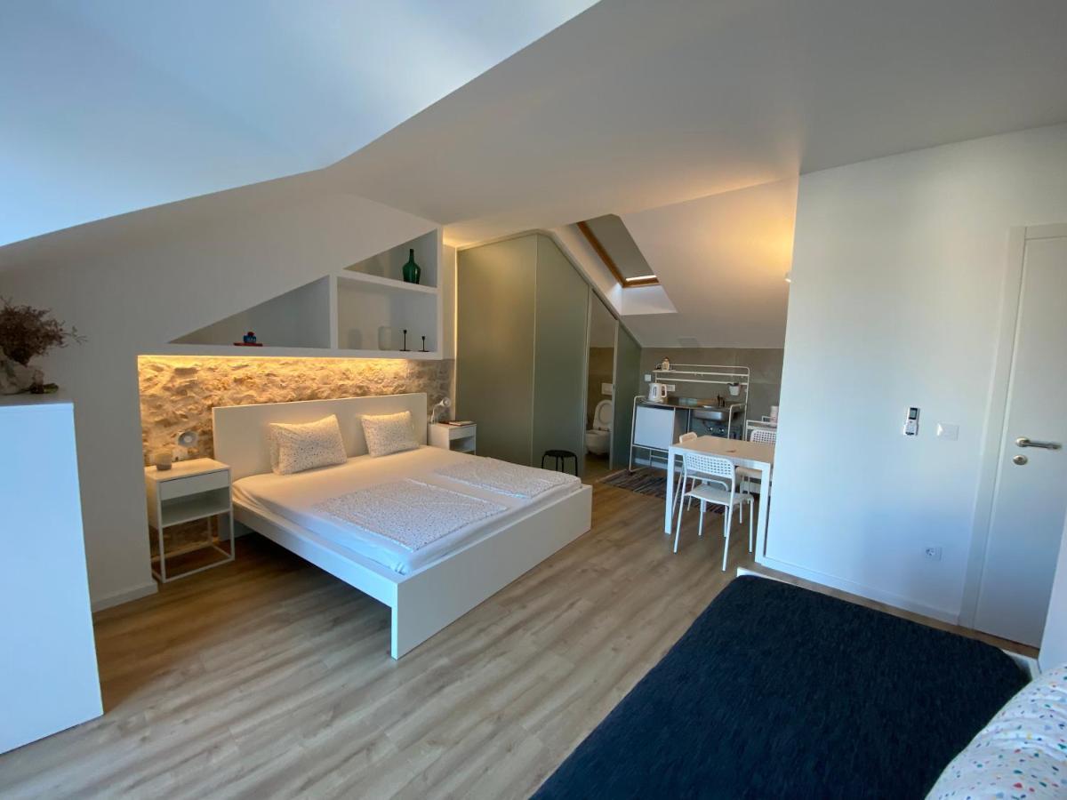 Sobe “Zavjetrina” Apartment Murter Exterior foto